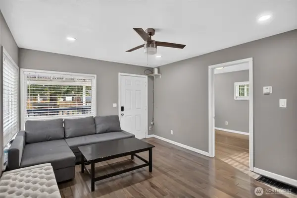 12809 4th AVE S, Burien, WA 98168