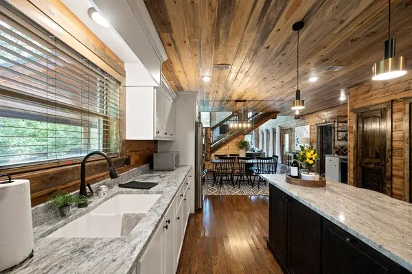 123 KING PINE LN, Broken Bow, OK 74728