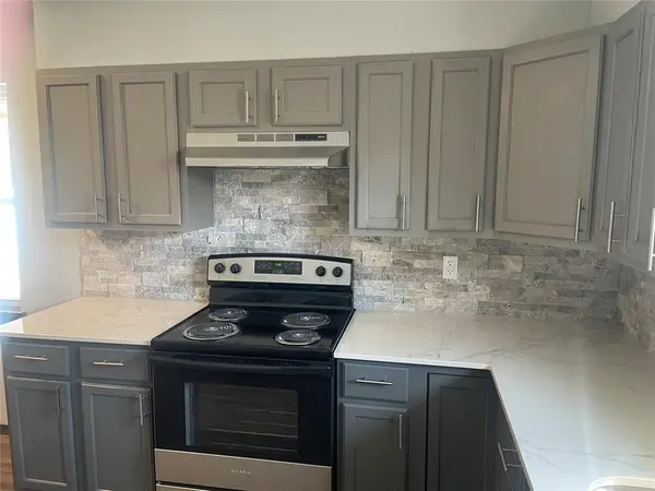 936 W Lovers LN, Purcell, OK 73080