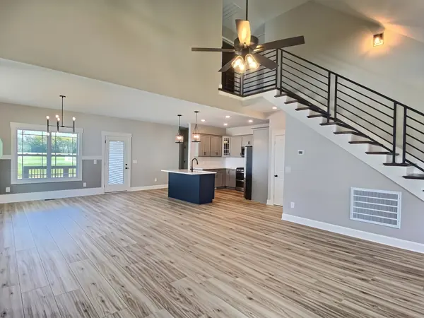 213 Harvest Moon Dr, Clarksville, TN 37043