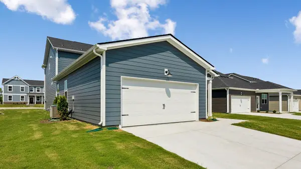 4026 Red Hawk Rd, Columbia, TN 38401