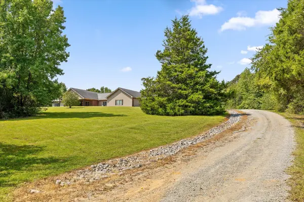 299 Boxwood Lane, Dayton, TN 37321