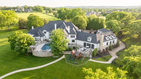 2410 Hidden River Ln, Franklin, TN 37069