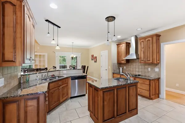 1359 Buckingham Pl, Cookeville, TN 38501