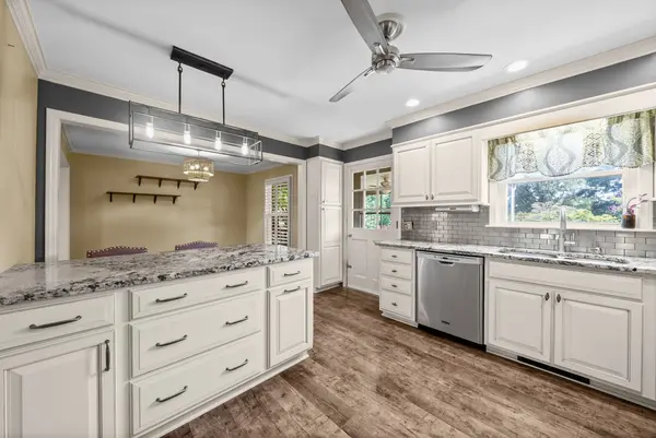 5902 Lafayette Rd, Hopkinsville, KY 42240