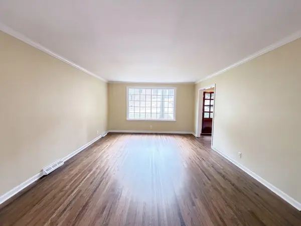 840 Highland Crest Dr, Nashville, TN 37205