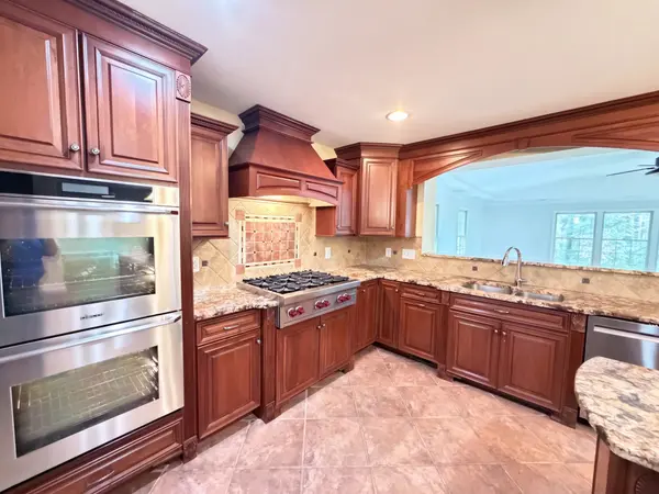 840 Highland Crest Dr, Nashville, TN 37205