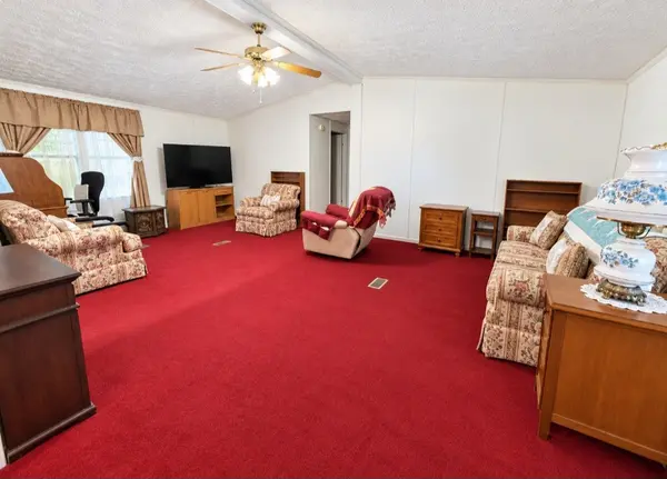 3494 Trace Creek Rd, White Bluff, TN 37187