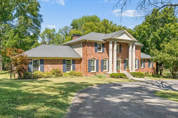 806 Willowdale Ct, Nashville, TN 37220