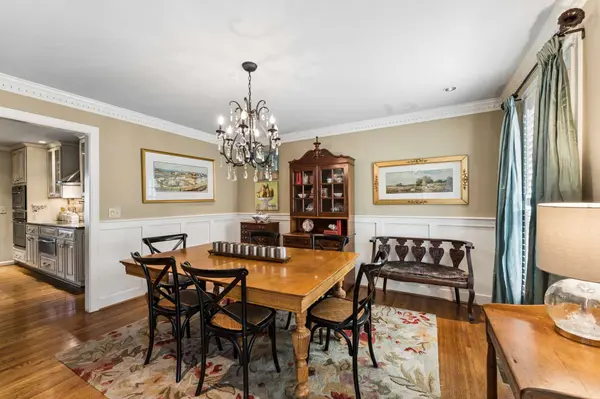 806 Willowdale Ct, Nashville, TN 37220