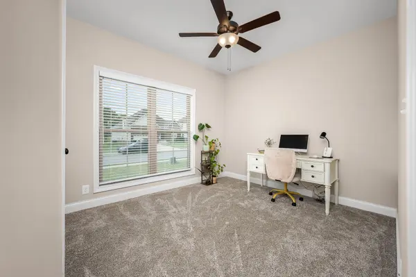 329 Chase Dr, Clarksville, TN 37043