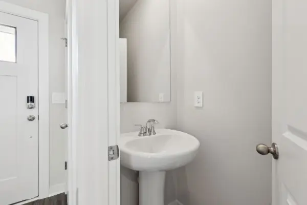 1762 Flora Grv, Hermitage, TN 37076