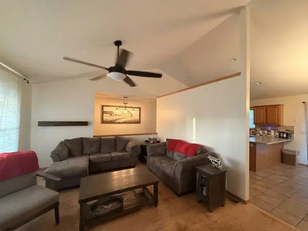 8426 S Minnesota Cir, Haysville, KS 67060