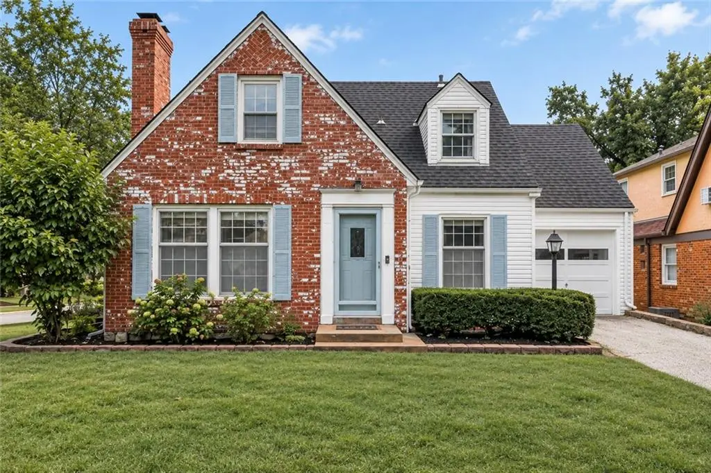 6641 Cherry ST, Kansas City, MO 64131
