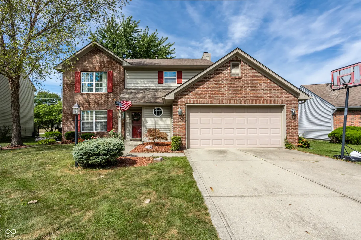 12854 Sovereign LN, Fishers, IN 46038