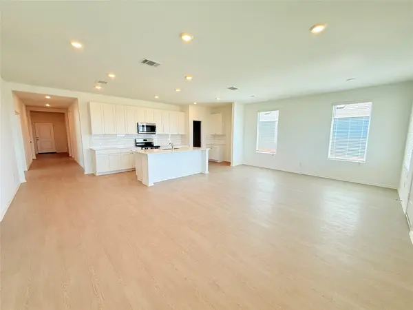 514 Heritage Groves RD, Bertram, TX 78605