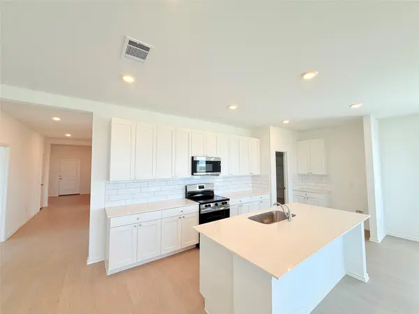 514 Heritage Groves RD, Bertram, TX 78605