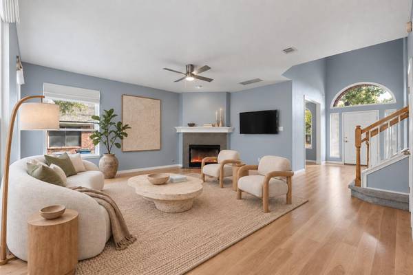 5606 Kayview DR, Austin, TX 78749
