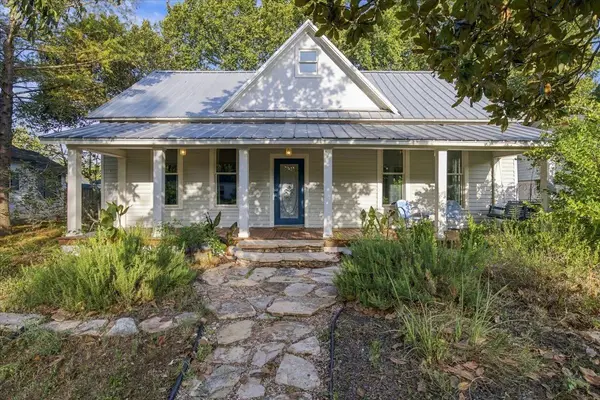 503 Wilkes ST, Smithville, TX 78957