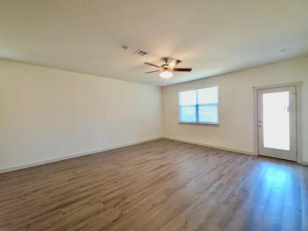 14301 McArthur DR, Manor, TX 78653