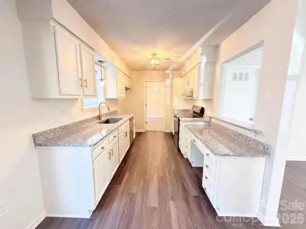 8431 Mission Hills RD, Charlotte, NC 28227