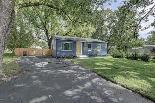 1503 N Hocker AVE, Independence, MO 64050