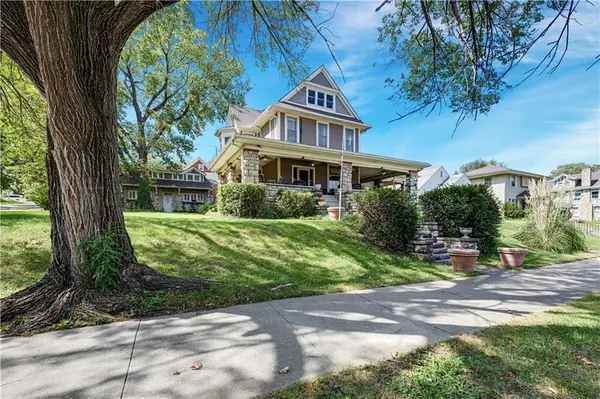 140 VAN BRUNT BLVD, Kansas City, MO 64123