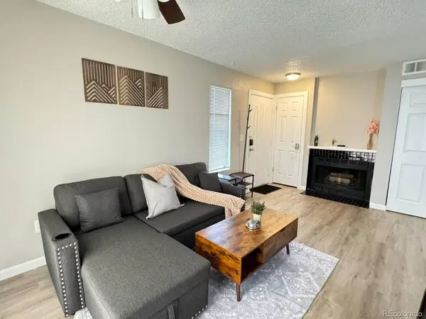 17074 E Tennessee #101, Aurora, CO 80017