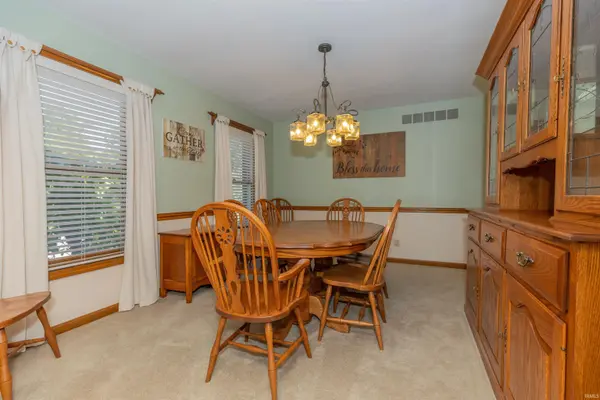 1531 Kings Bridge RD, Evansville, IN 47725