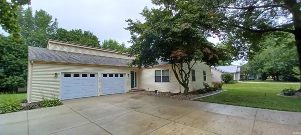 19911 Meadow Ridge DR, Goshen, IN 46526