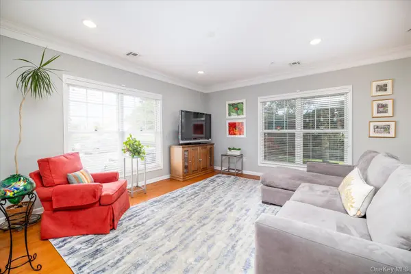 77 Maple AVE #100, Rockville Centre, NY 11570