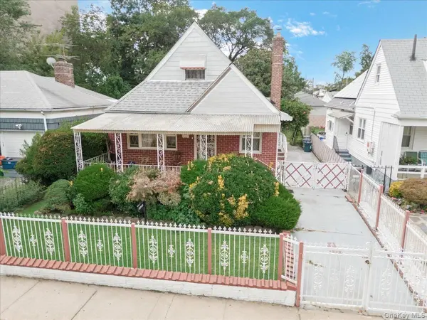 13320 234th ST, Rosedale, NY 11422