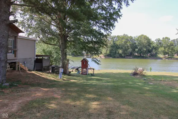 3358 Blynshire CIR, North Vernon, IN 47265