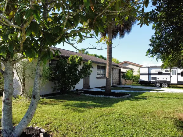 1555 BEACON DR, Port Charlotte, FL 33952