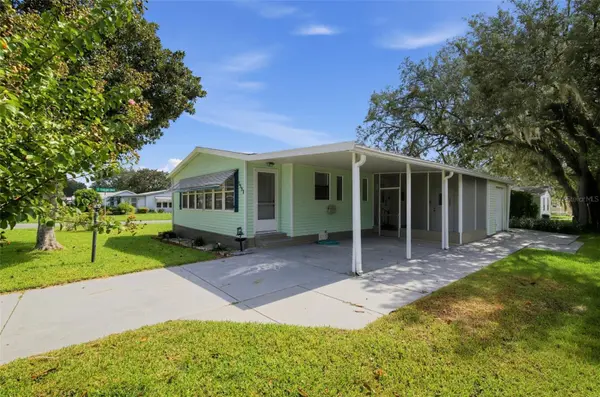 1537 E SCHWARTZ BLVD, Lady Lake, FL 32159