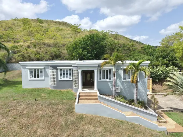 98 CALLE DIXÓN MATOS URB. EL MIRADOR, Coamo, PR 00769