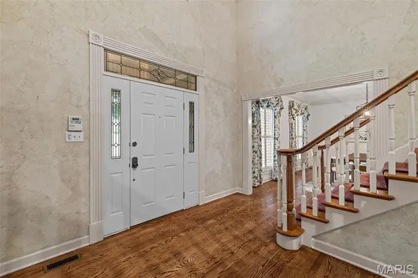 13314 Tree Top View CT, St Louis, MO 63141