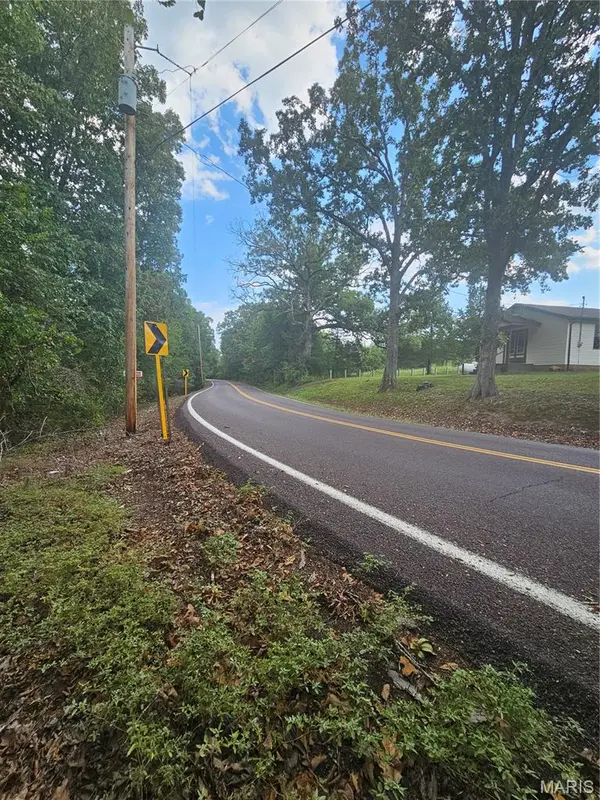 5195 Hillsboro Hematite RD, De Soto, MO 63020
