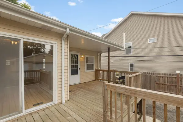 110 E 56th ST, Westmont, IL 60559