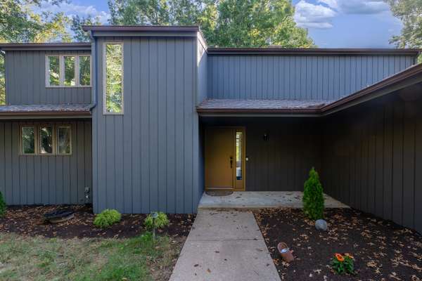 232 Potters RD, Makanda, IL 62958