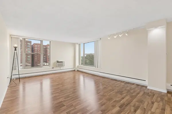 5401 S Hyde Park BLVD #705, Chicago, IL 60615