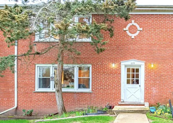 225 W Johnson ST #1A, Palatine, IL 60067