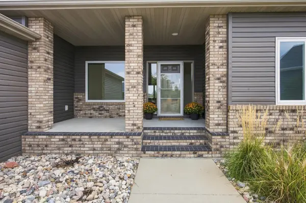 2302 10th ST W, West Fargo, ND 58078