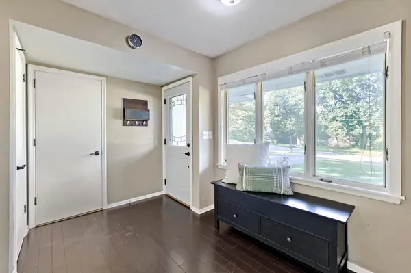 3523 Arbor LN, Minnetonka, MN 55305