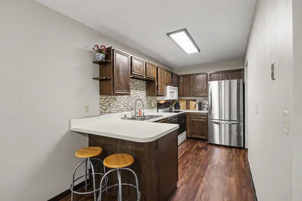 4490 Woodgate PT, Eagan, MN 55122