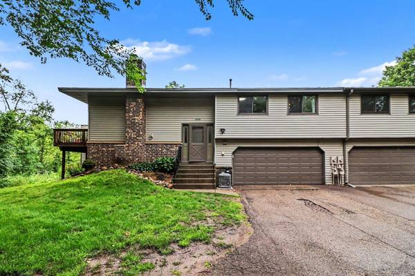 4490 Woodgate PT, Eagan, MN 55122