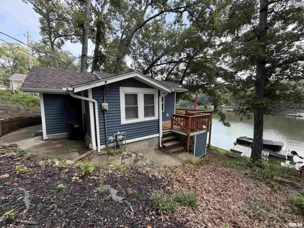1029 ISLAND LN, Galesburg, IL 61401