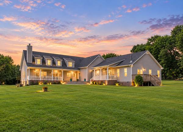 3816 Petty Ln, Columbia, TN 38401