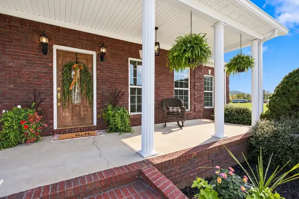 4692 Cornersville Rd, Lynnville, TN 38472