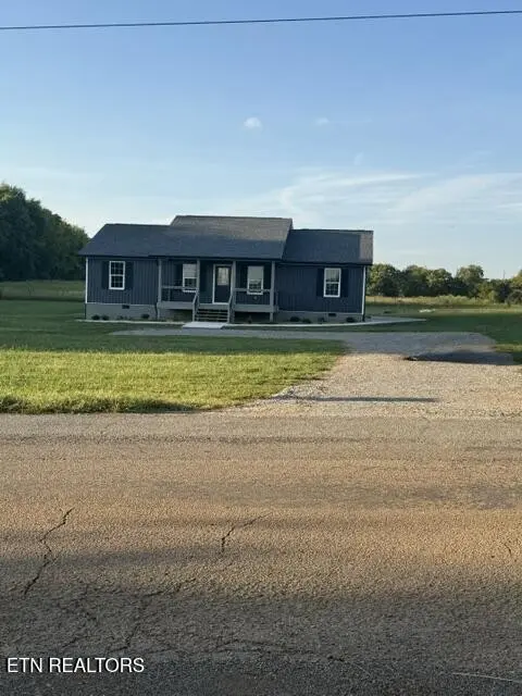 182 County Road 323, Sweetwater, TN 37874